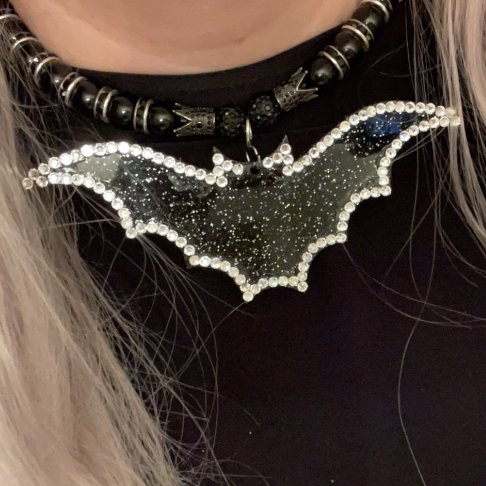 Kiki Kannibal ISO bats